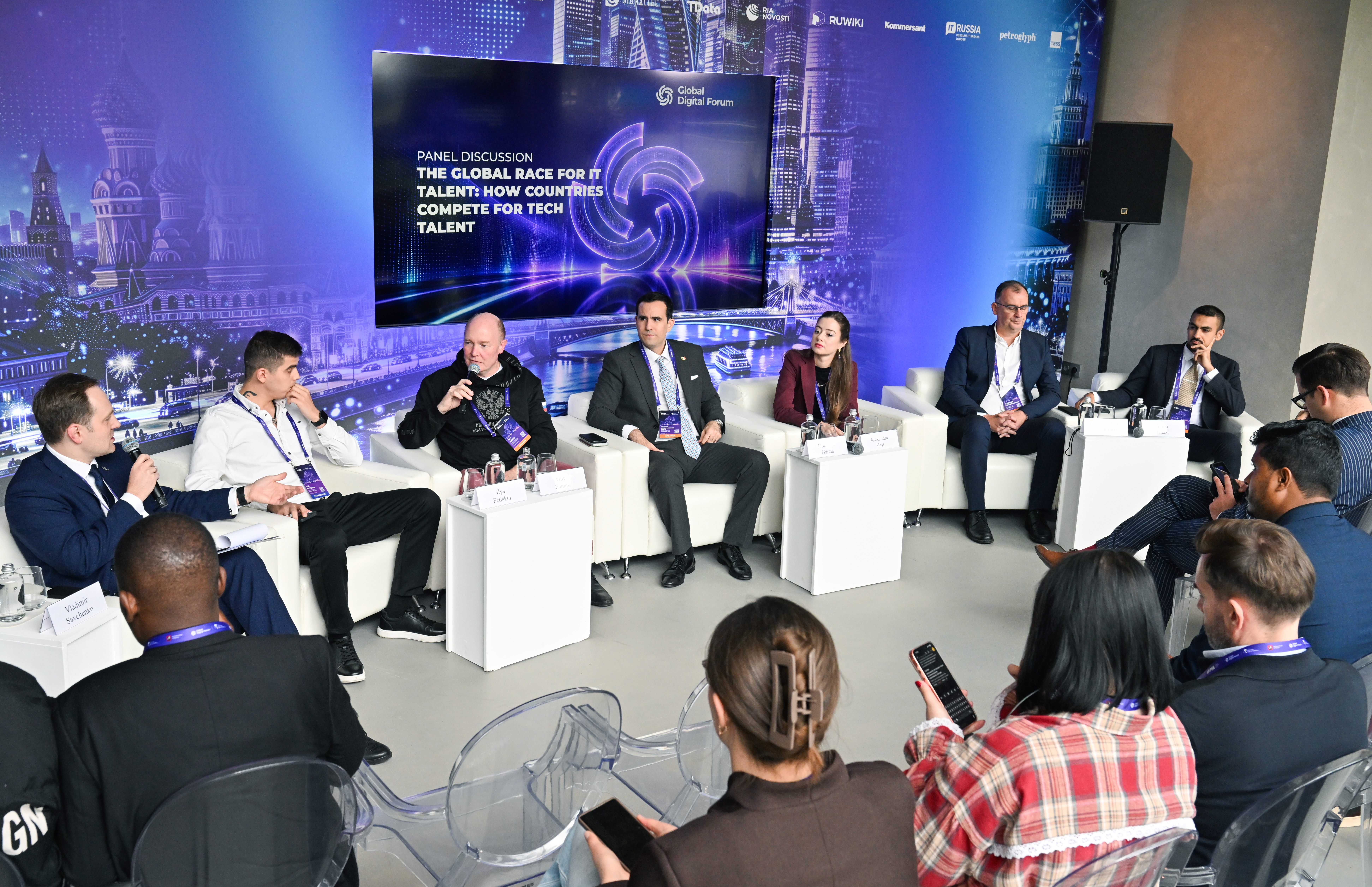 “People fall in love with Russia”: how Russia attracts foreign IT specialists 